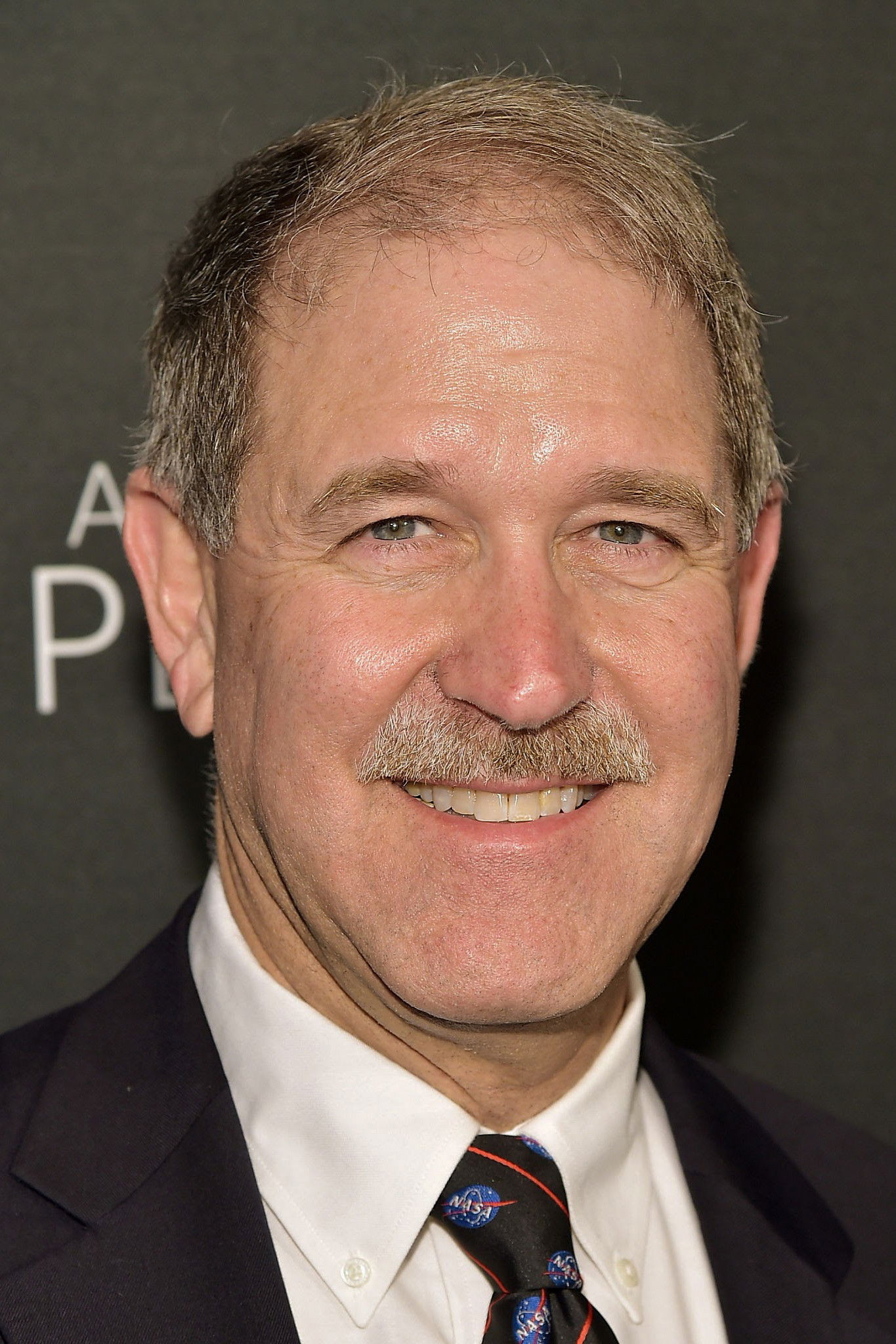 et billede af John Grunsfeld