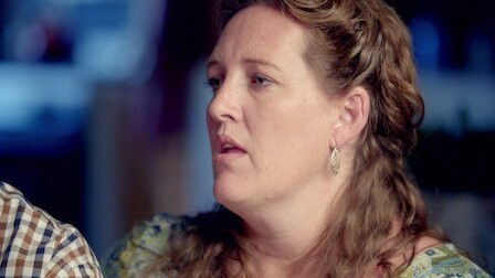 Three Wives, One Husband S01E02 backdrop