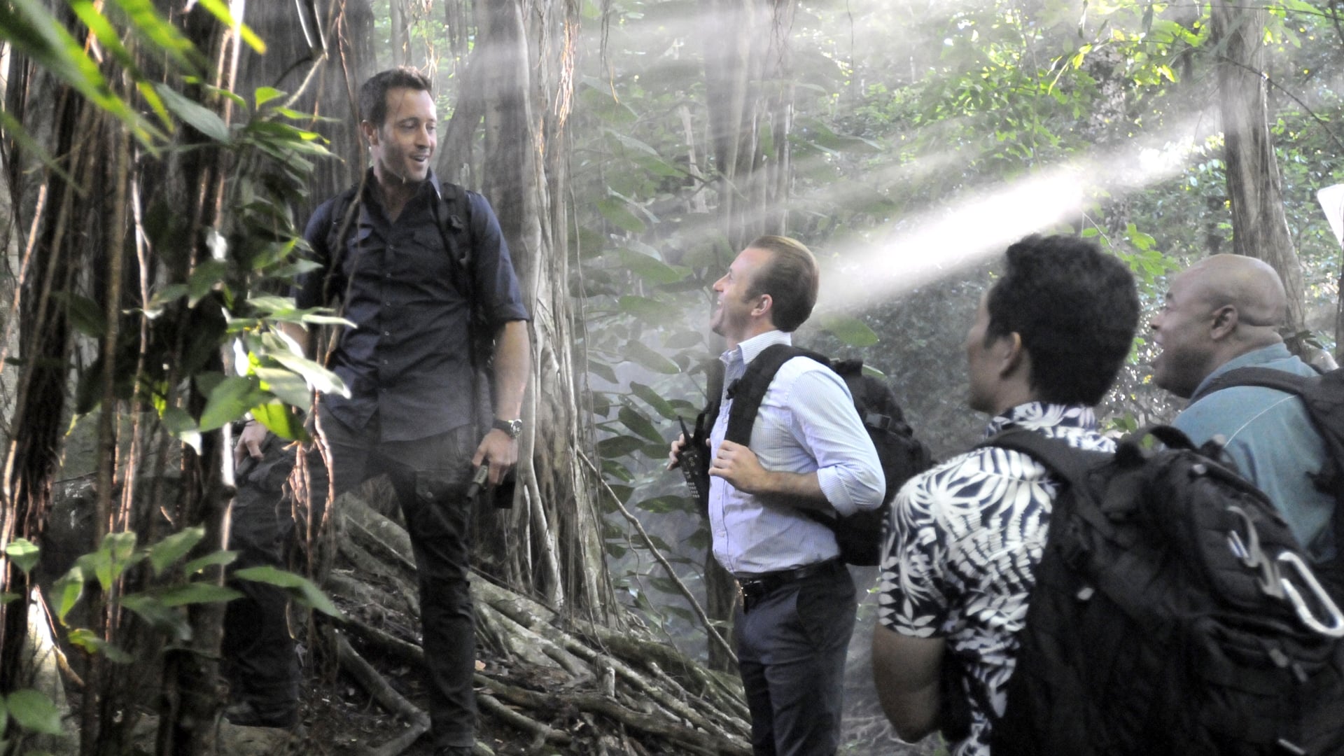 Hawaii Five-0 Staffel 6 :Folge 1 