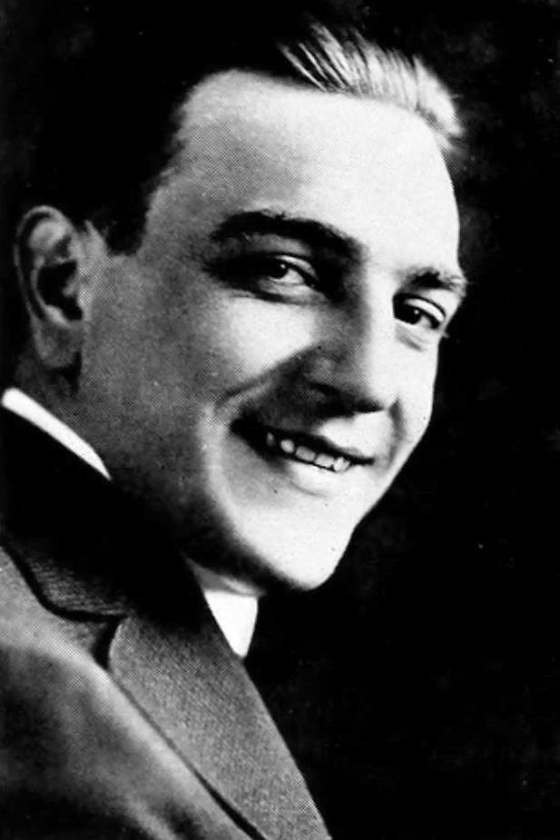 et billede af G. Raymond Nye