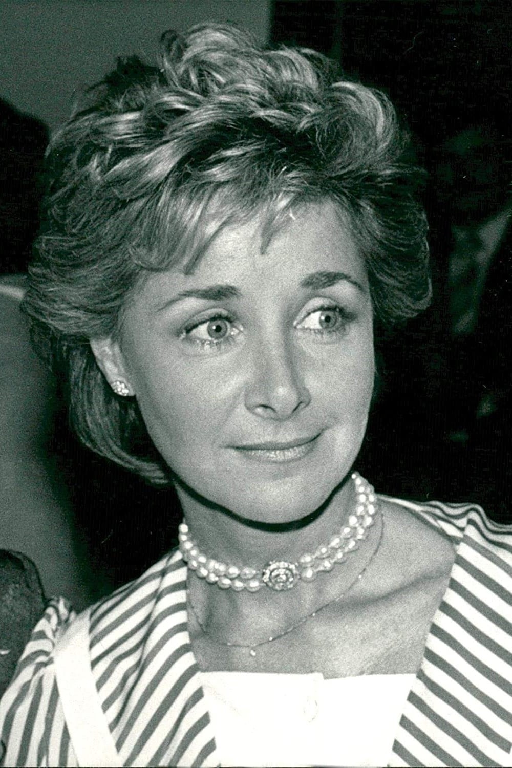 Photo de Angela Douglas 391959