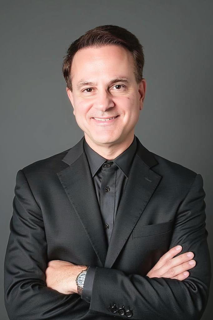 et billede af John Zacchino