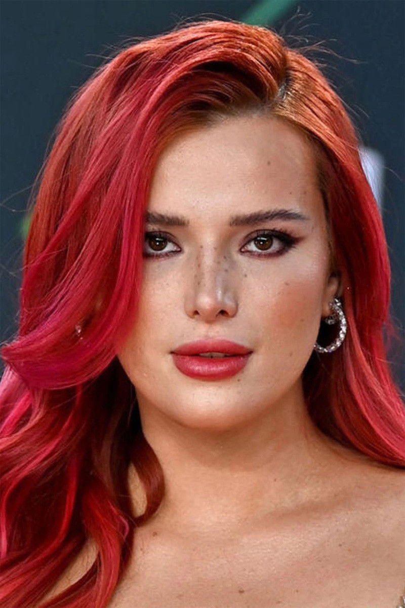 et billede af Bella Thorne