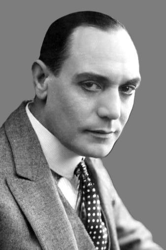 et billede af Cameron Carr