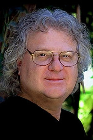 et billede af Christopher L. Stone