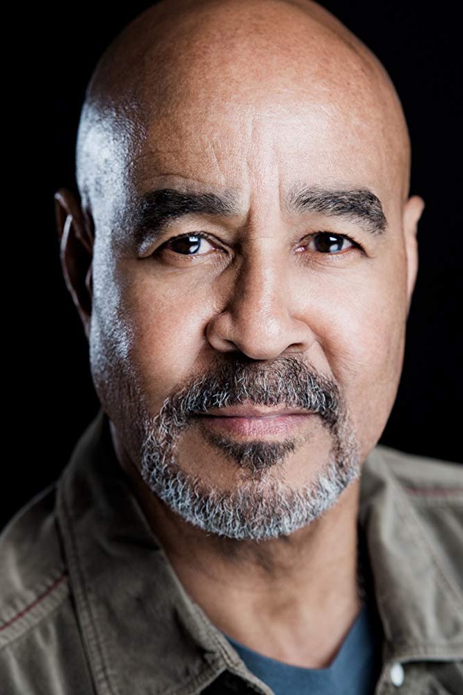 et billede af Dennis Neal