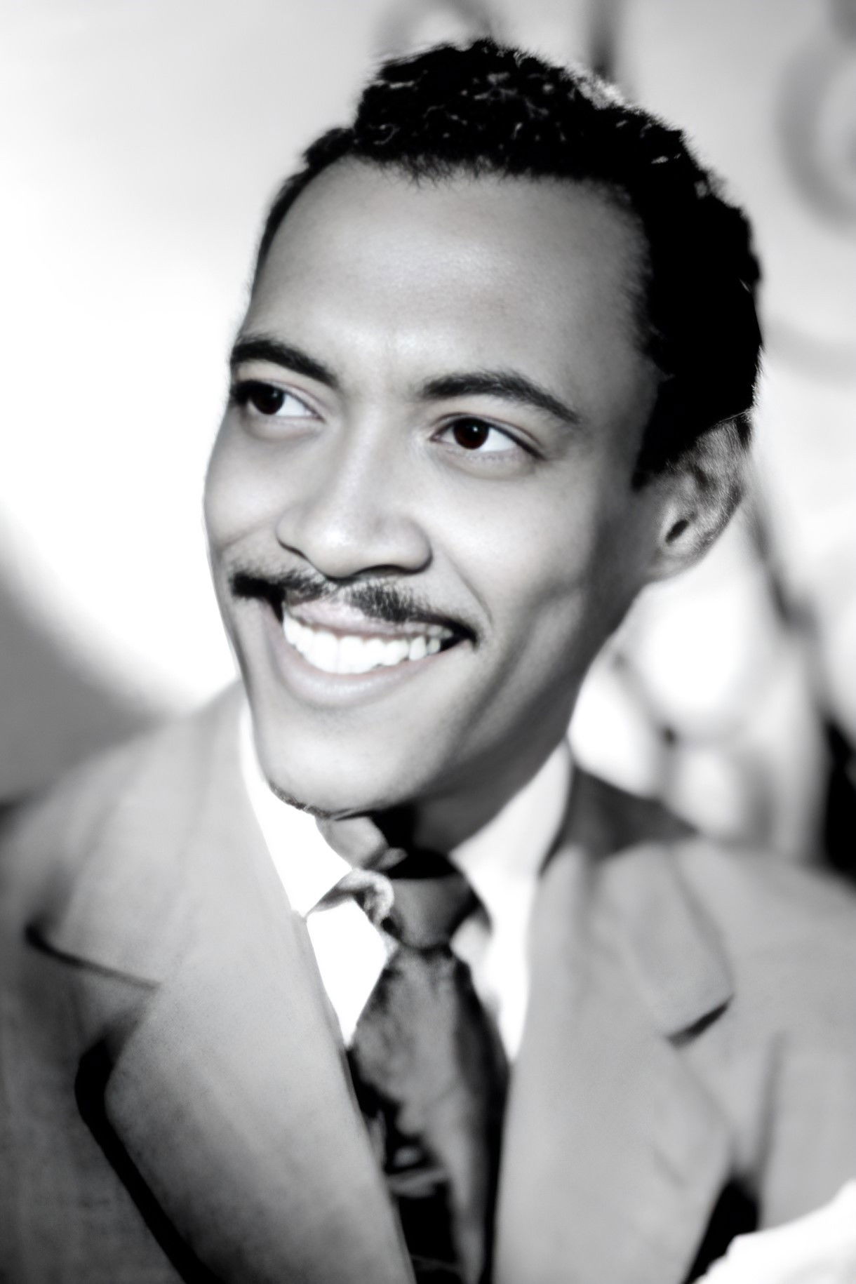 et billede af Kiko Mendive