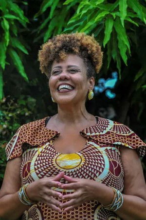 et billede af Cássia Valle