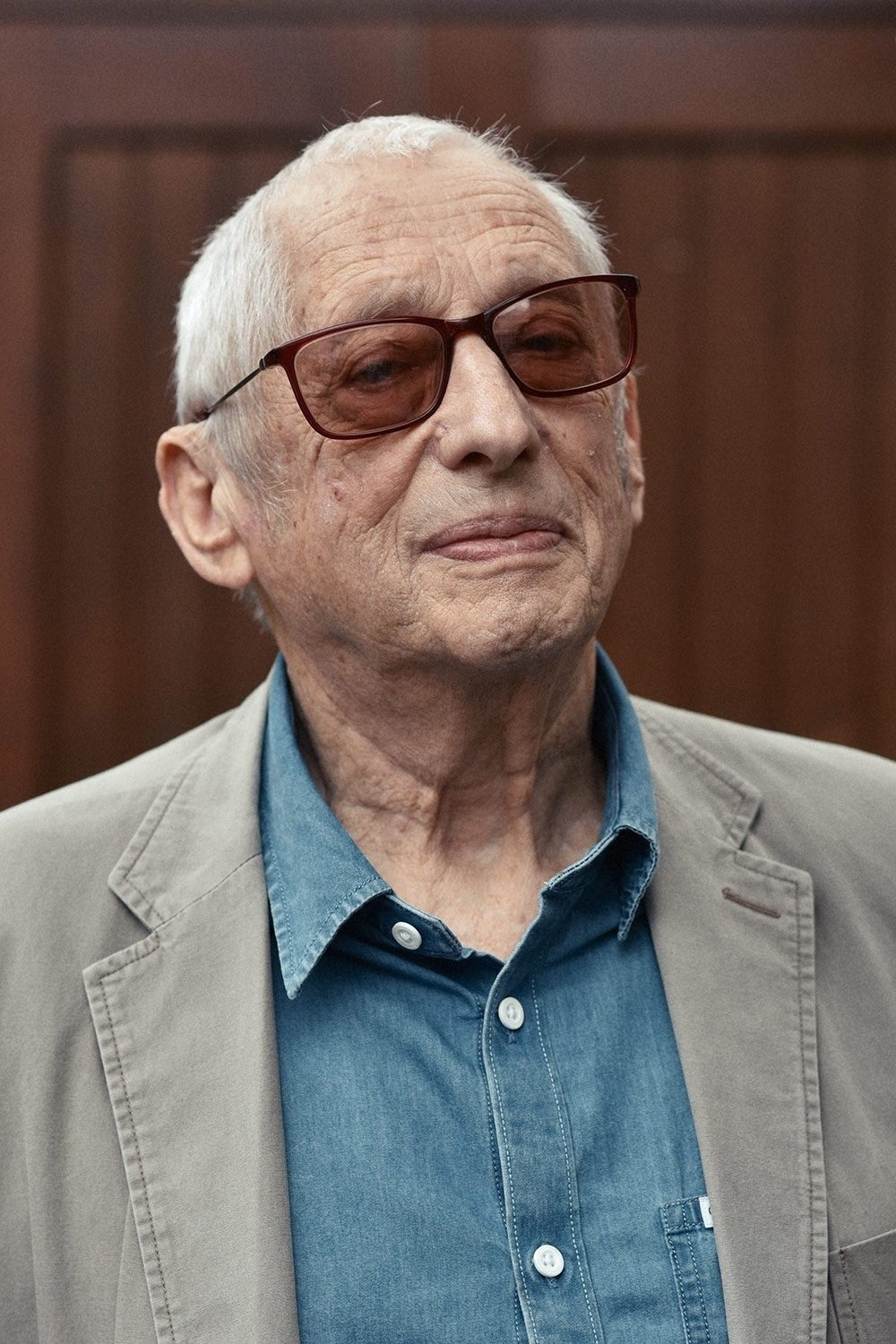 et billede af Serge Korber