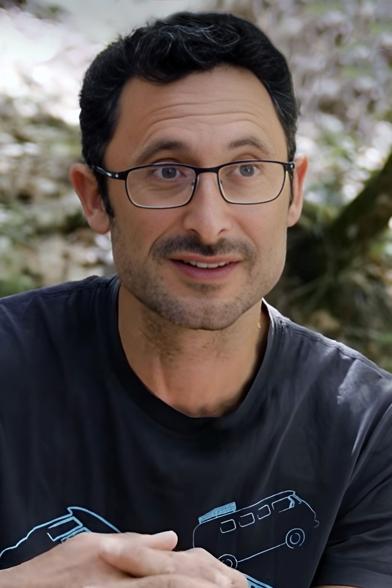 et billede af Lionel Catsoyannis