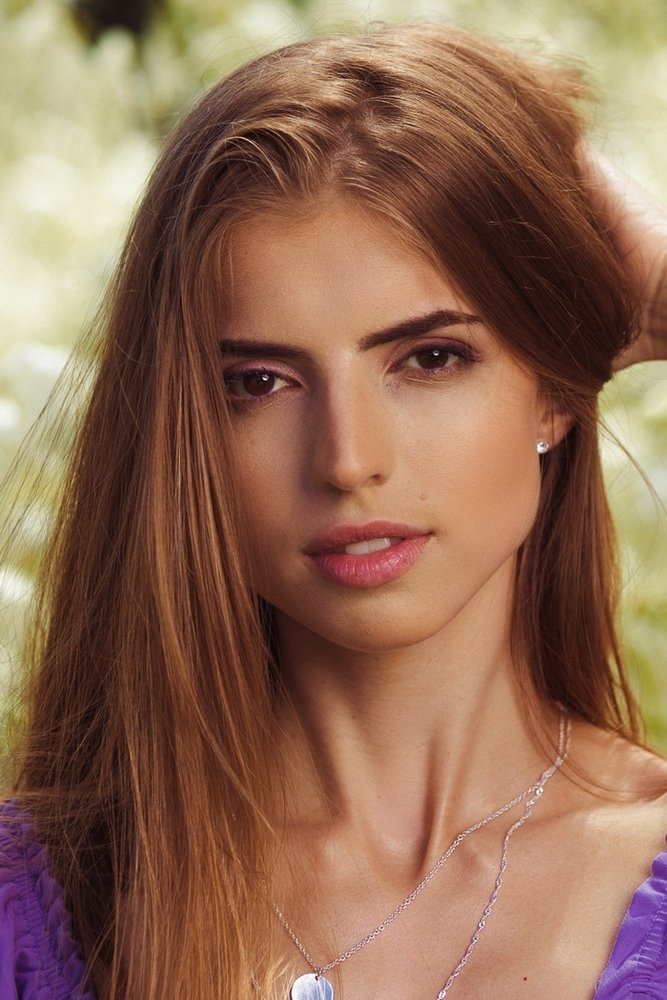 et billede af Emelie Crystal