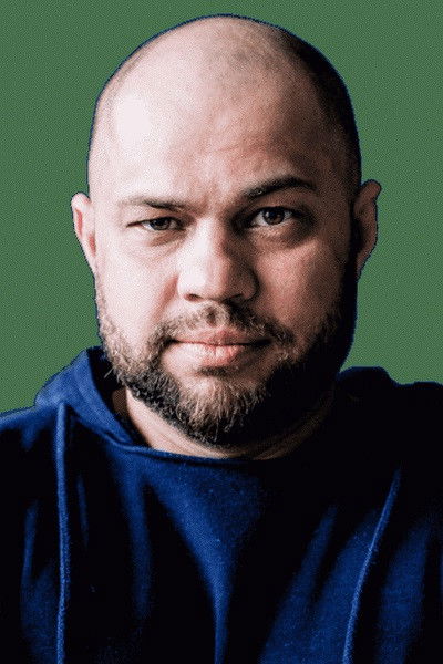 et billede af Roman Postovalov