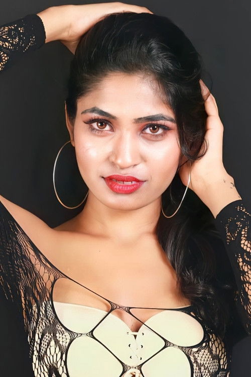 et billede af Mayra Dixit