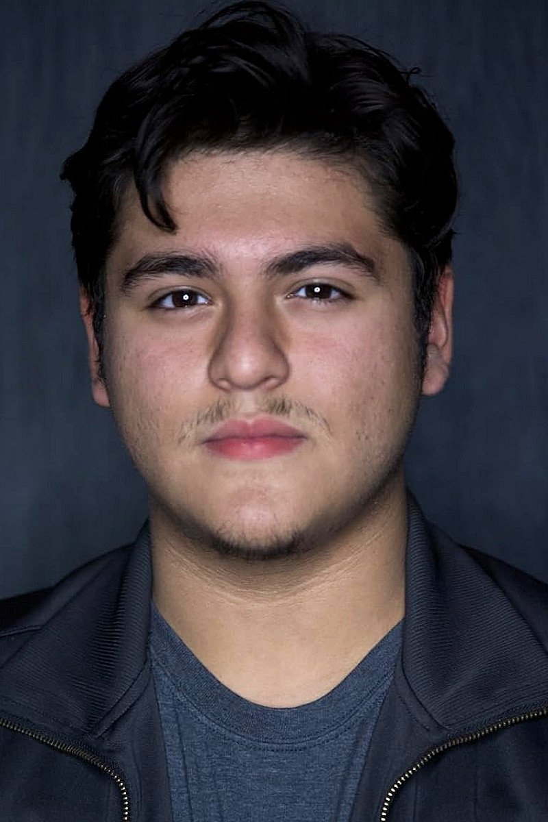 et billede af Dante Aleksander