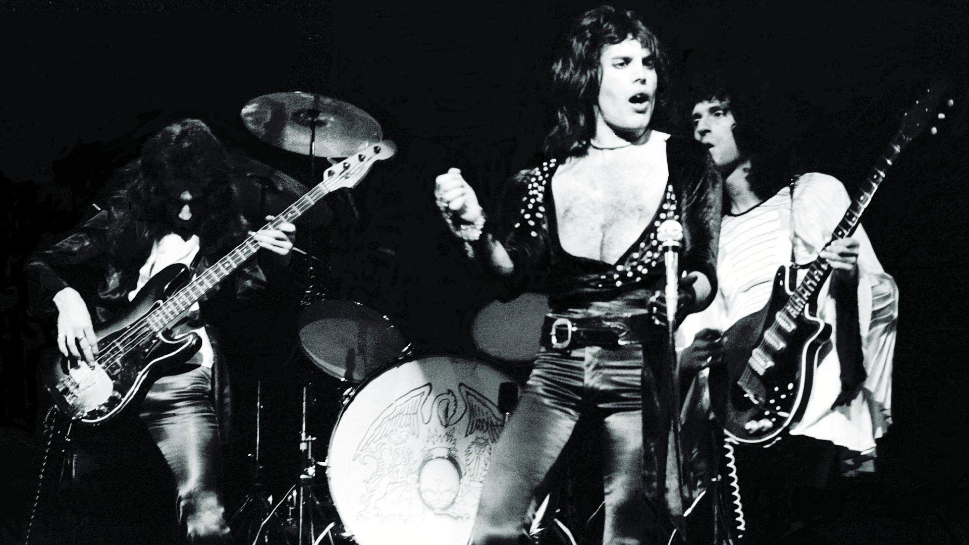 Queen: How They Broke Free backdrop