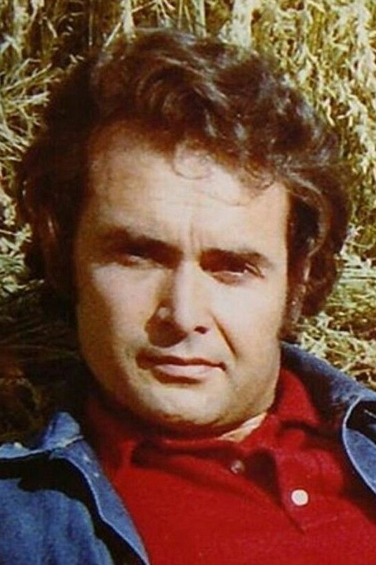 et billede af Dariush Talayi