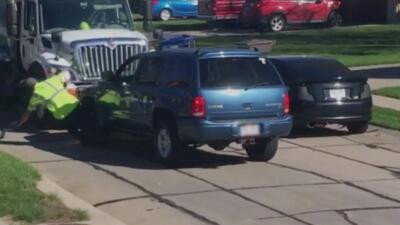 Road Wars (2022) S04E08 backdrop