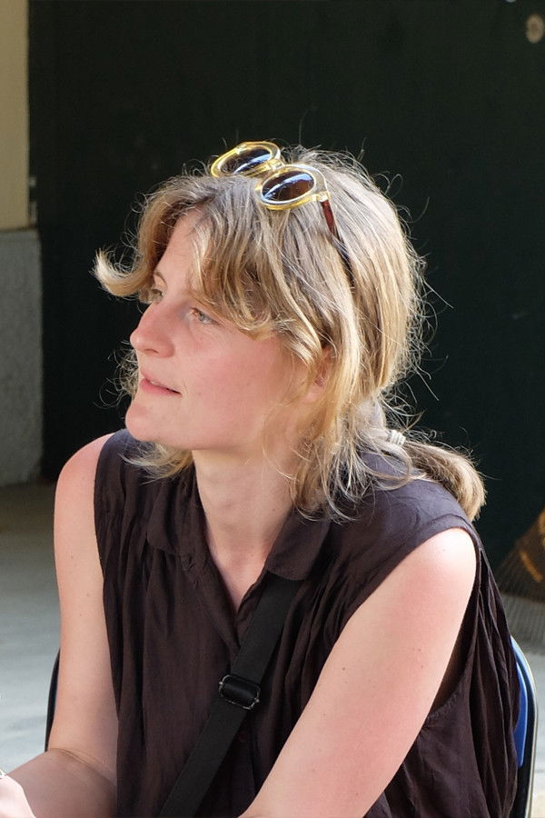 et billede af Léna Lewis-King