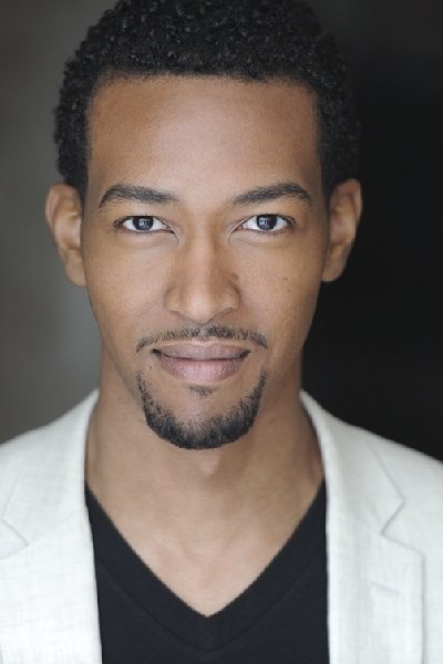 et billede af Aaron Moss