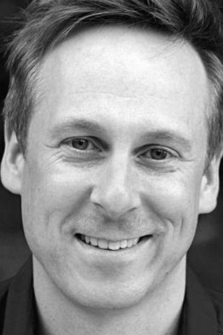 et billede af James Tucker