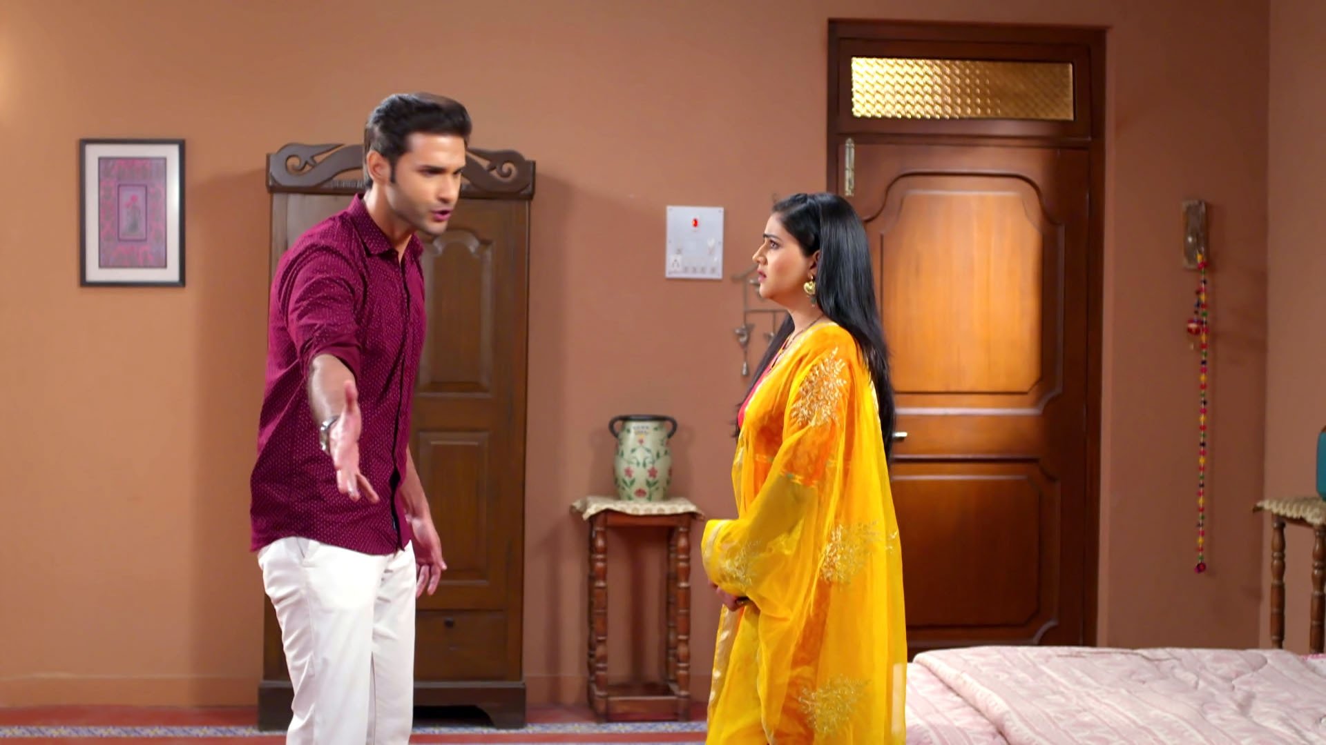 Thumbnail for Juhi, Sumit on a Mission Season 1 Episode 52