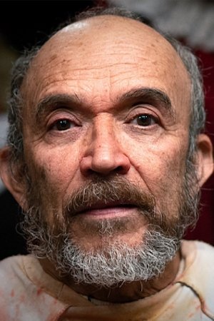 et billede af César Badillo