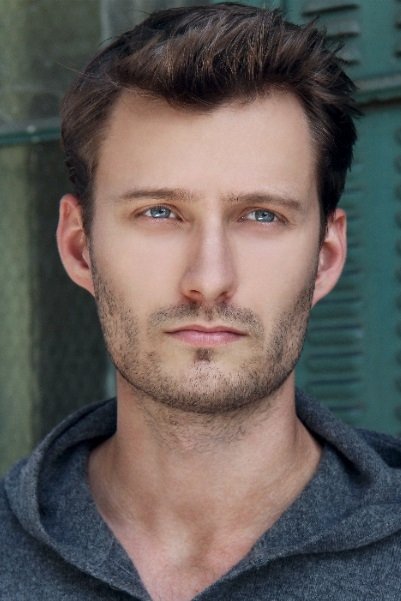 et billede af Akos Armont