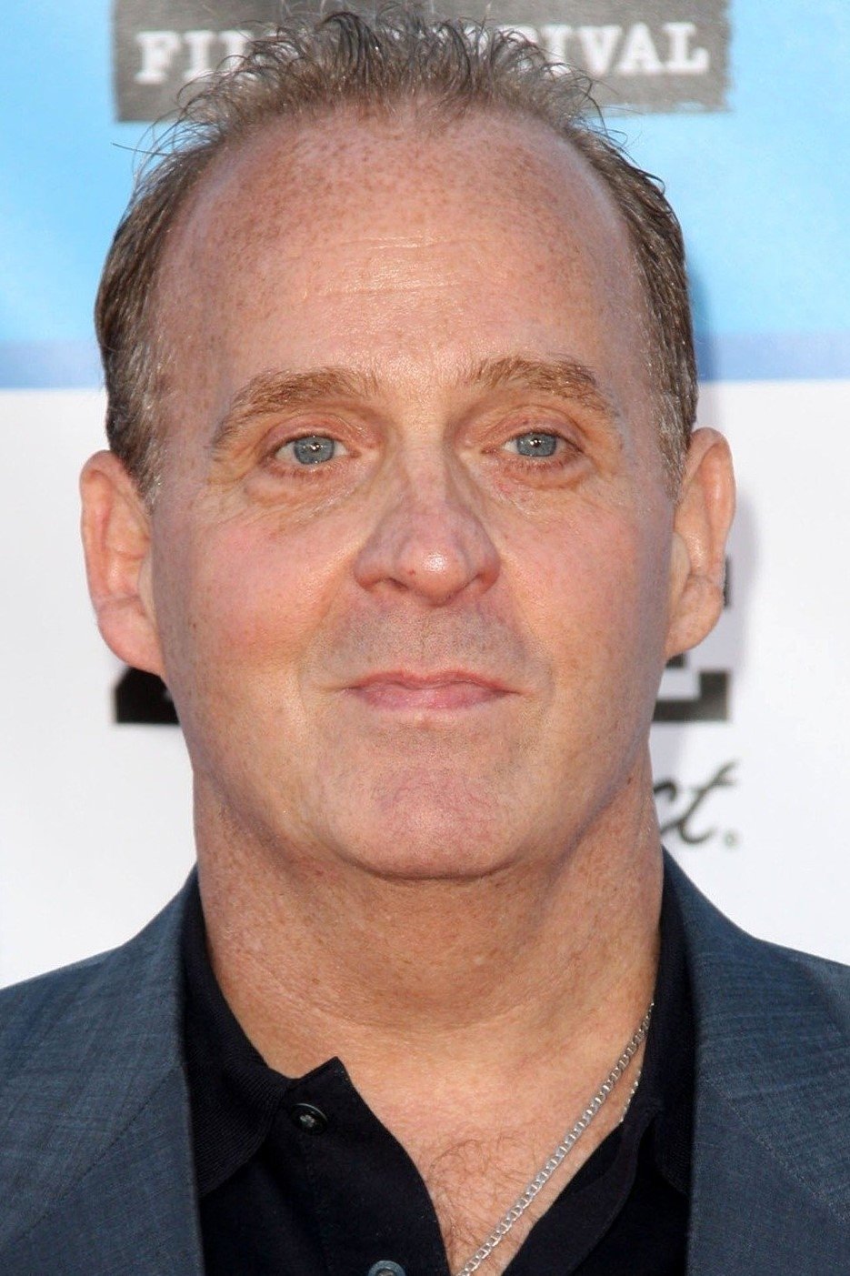 et billede af John Michael Bolger