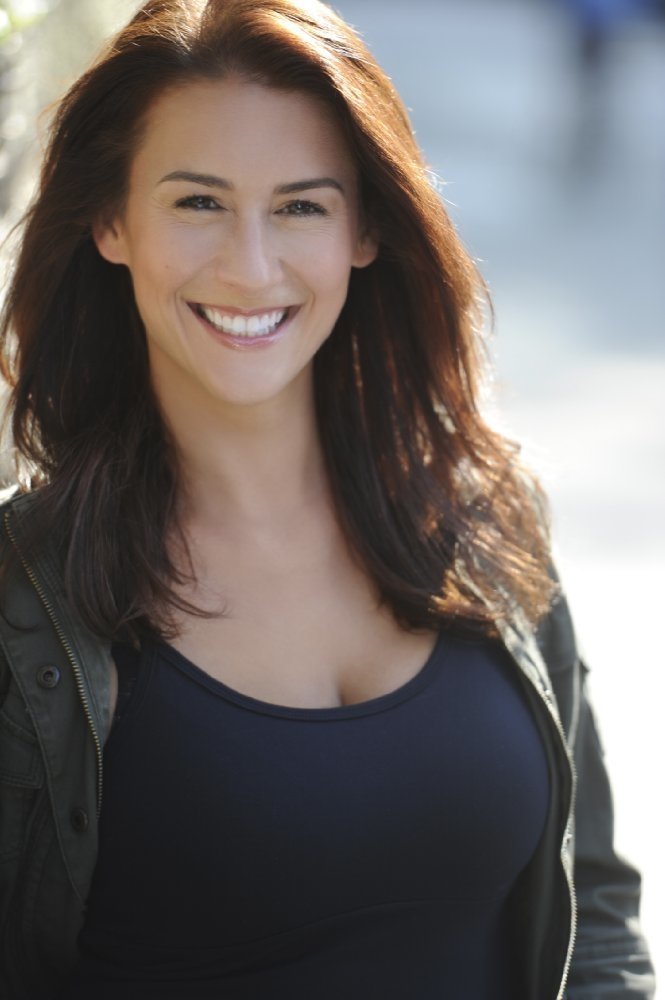 et billede af Deborah Rayne