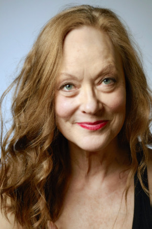 et billede af Denise Clarke