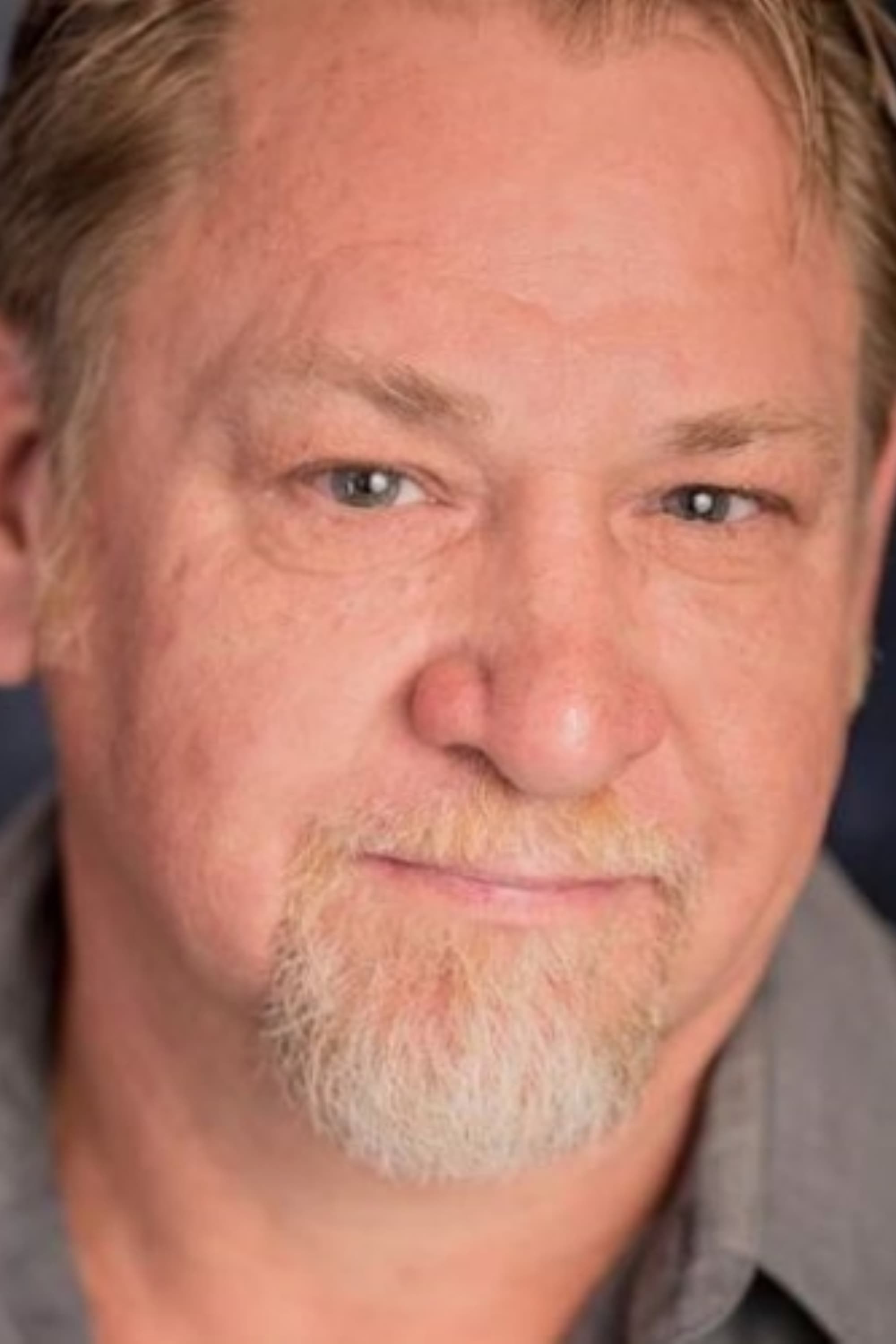 et billede af James Donald