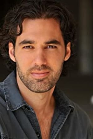 et billede af Tristan Thomas