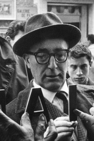 et billede af Mario Camerini