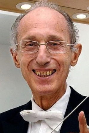 et billede af Claudio Scimone