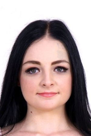 et billede af Sydney Shaw