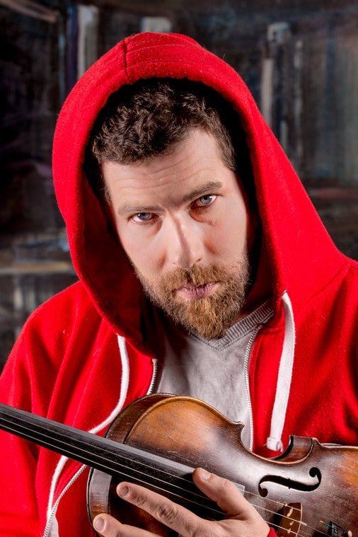 et billede af Ashley MacIsaac