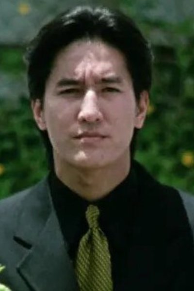 et billede af Charles Shen