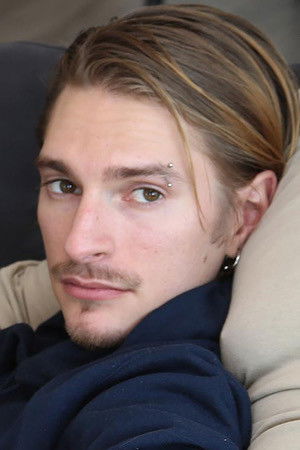 et billede af Derrick Lynch