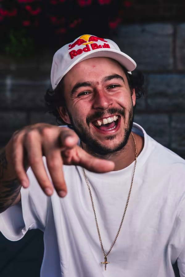 et billede af TJ Rogers