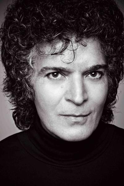 et billede af Gino Vannelli