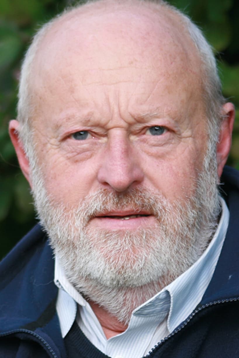 et billede af James Warrior