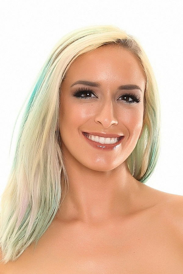 et billede af Vanessa Skye