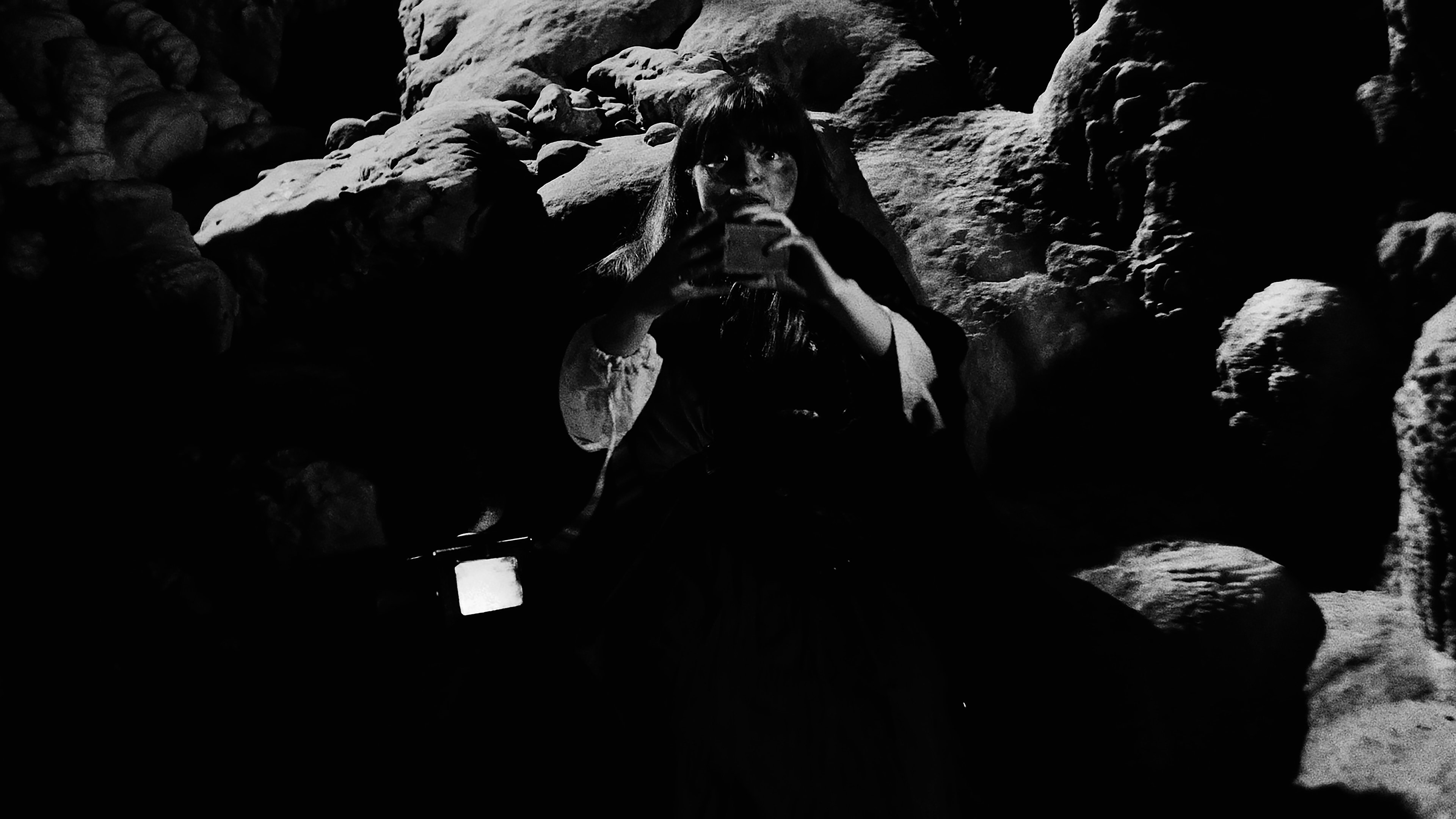 When Darkness Comes (2025)