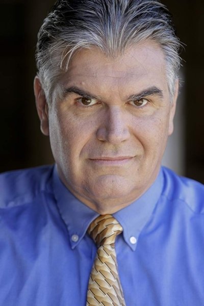 et billede af John Demakas