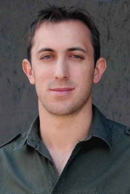 et billede af Drew Leary