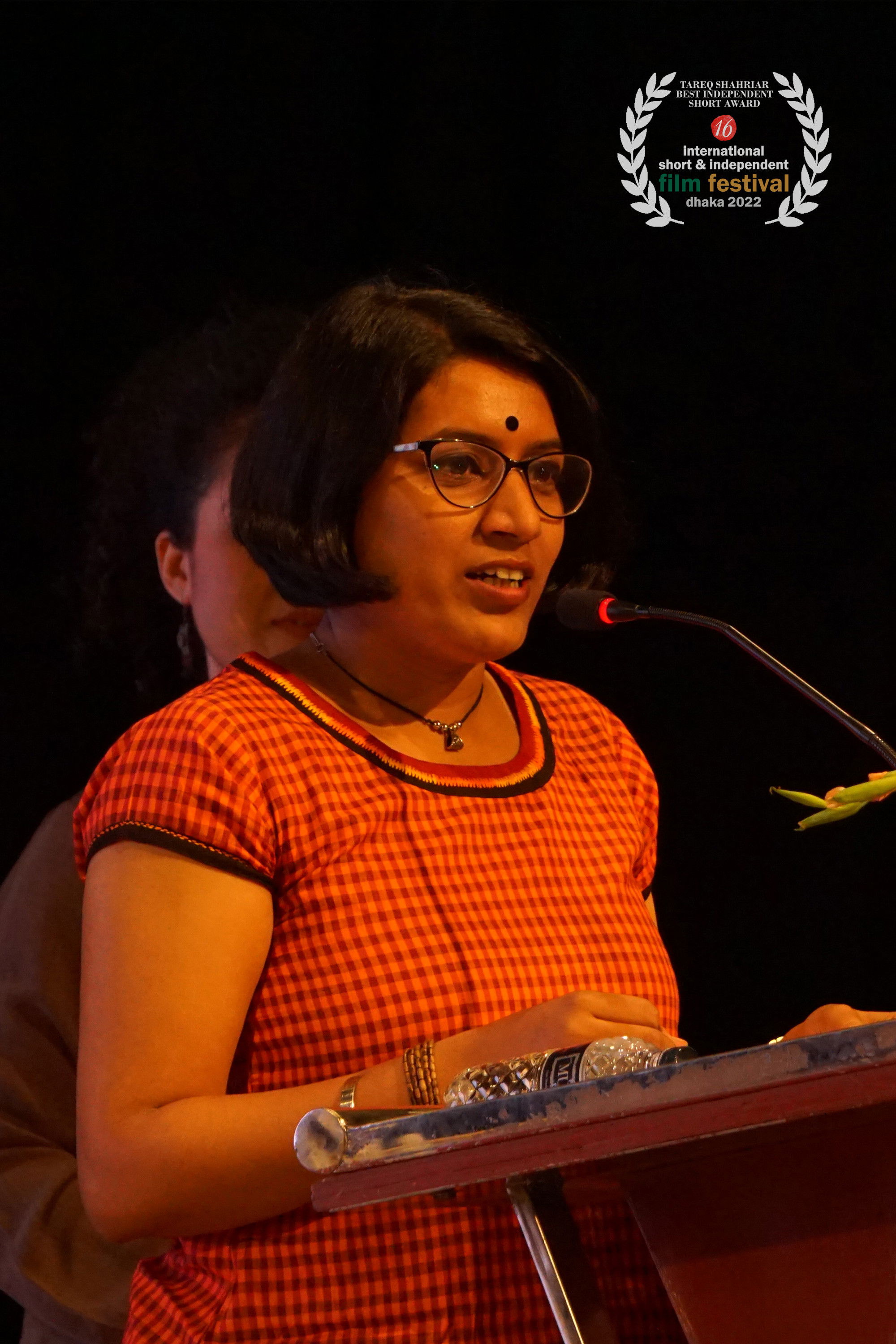 et billede af Laboni Ashrafi