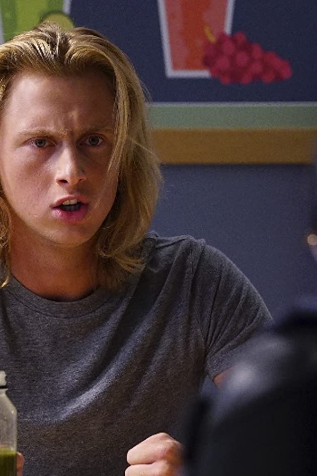 et billede af Myles Brewer