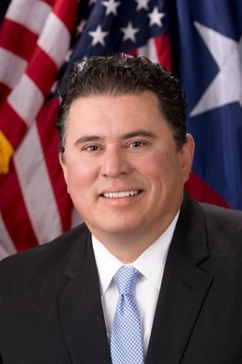 et billede af Rolando Pablos