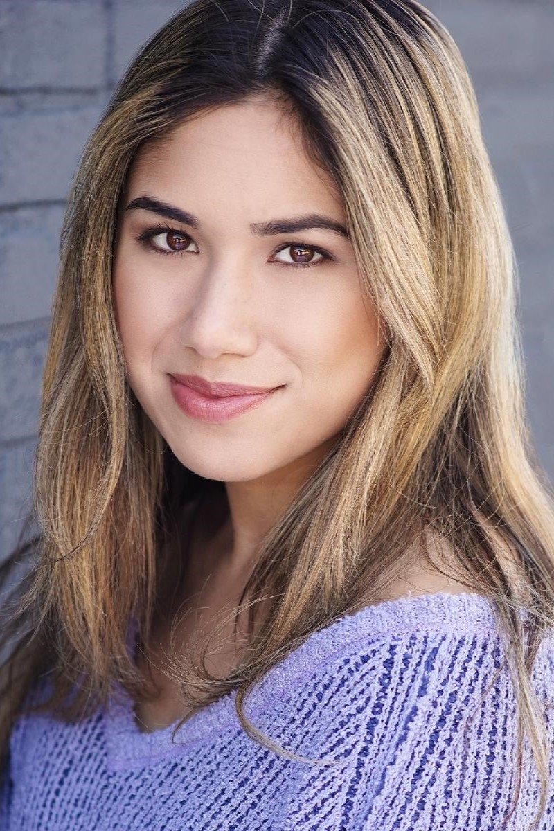 et billede af Kara Crane