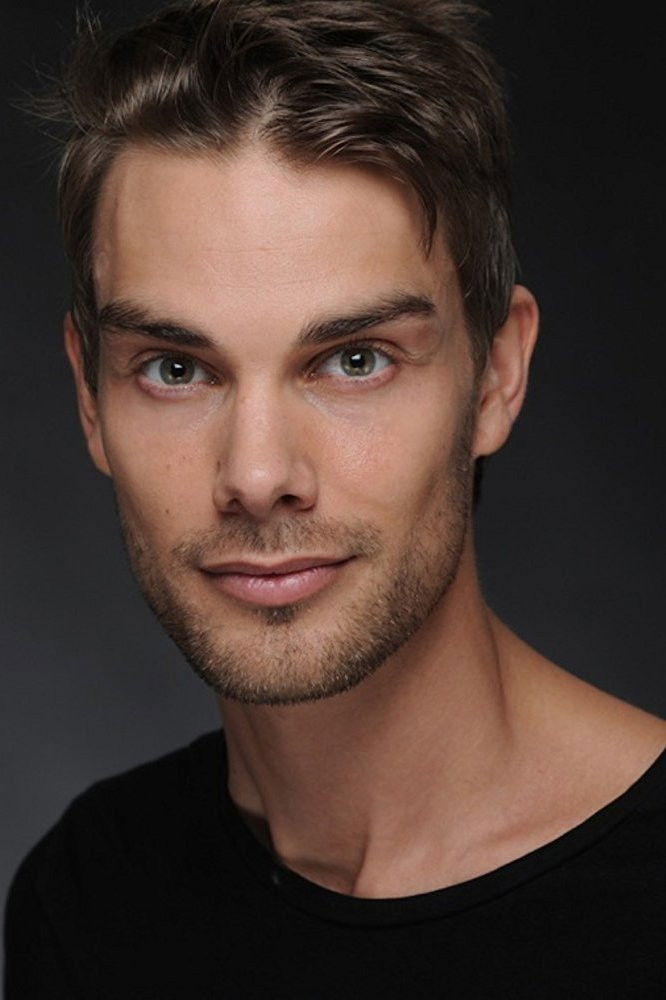 et billede af John Matton